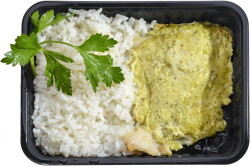 Рыба запечённая под соусом тартар с рисом