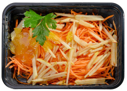 Салат из моркови с яблоком и медом